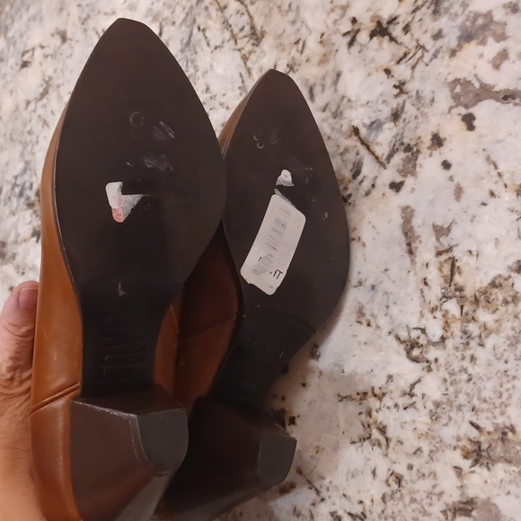 Frye Cara Leather Western Heeled Bootie SZ 8 Brown NEW - Picture 16 of 16